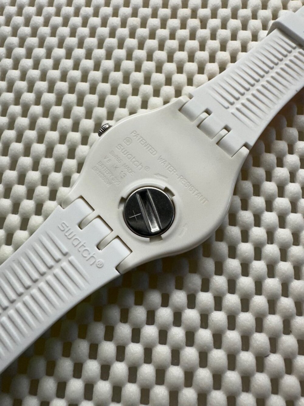 Swatch Watch What's Yo Face SUOZ303 Contemporary 2019 - Picture 5 of 5